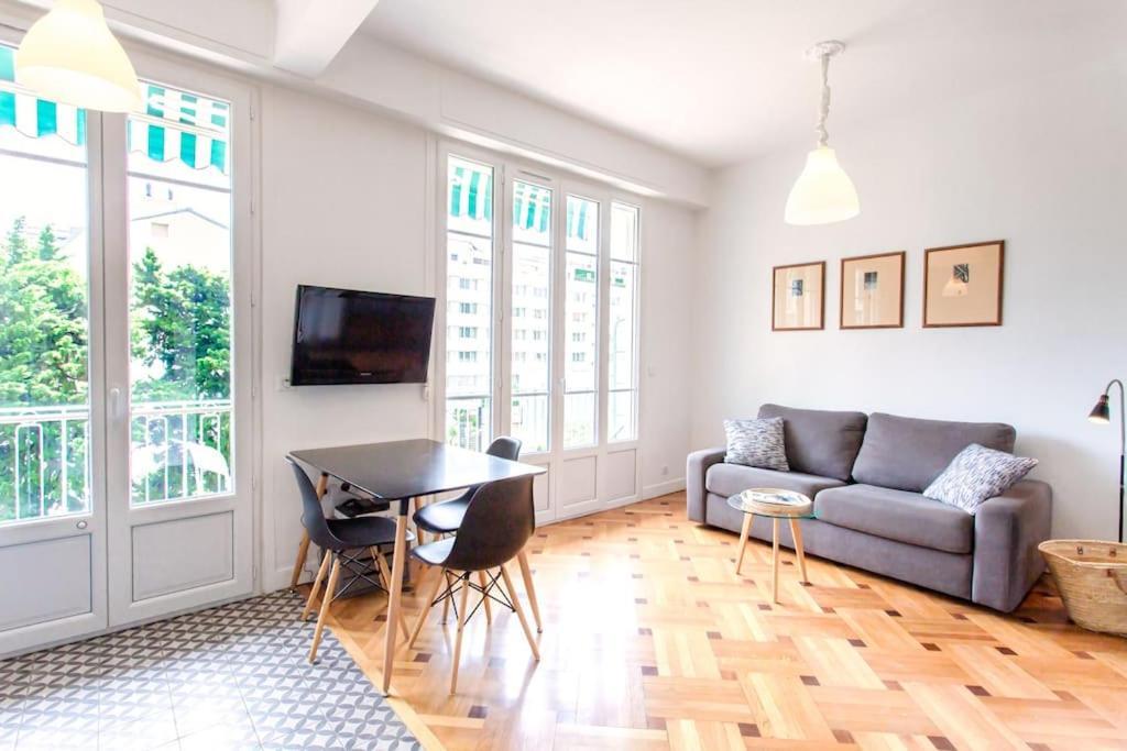 #7 What Else ? Your Own Quiet Terrace In Nice Center 10Min To Beach Exterior photo
